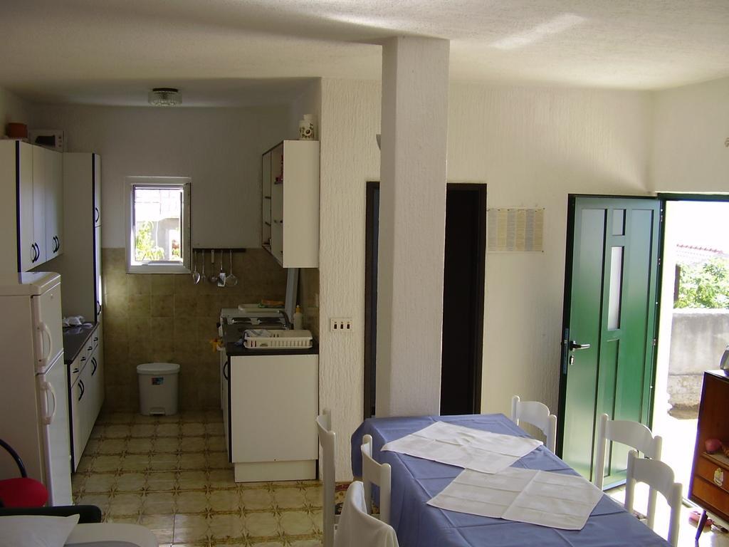 Petar Apartment Omis Ruang foto