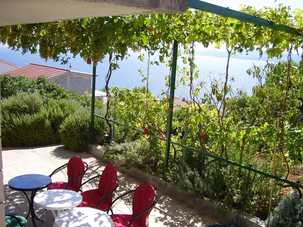 Petar Apartment Omis Bagian luar foto
