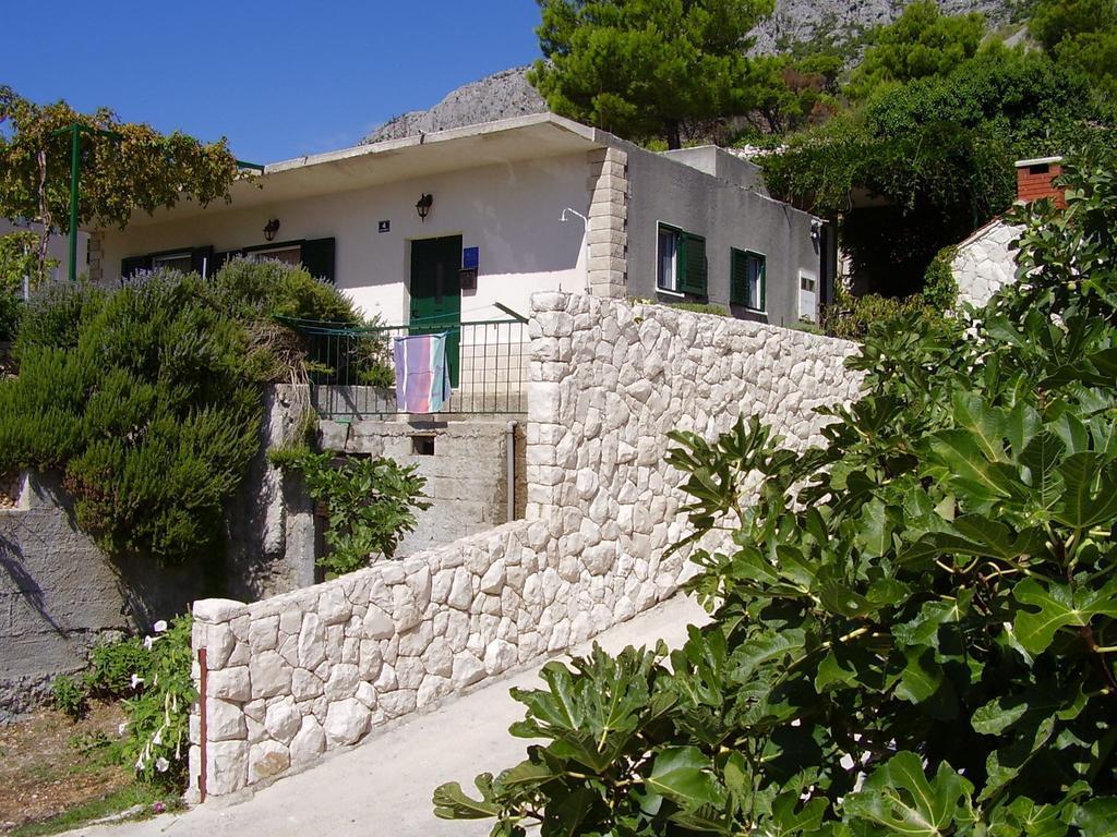 Petar Apartment Omis Bagian luar foto