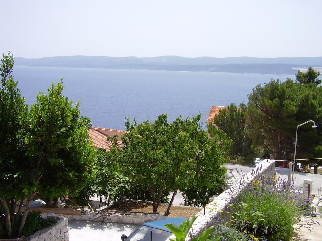 Petar Apartment Omis Bagian luar foto